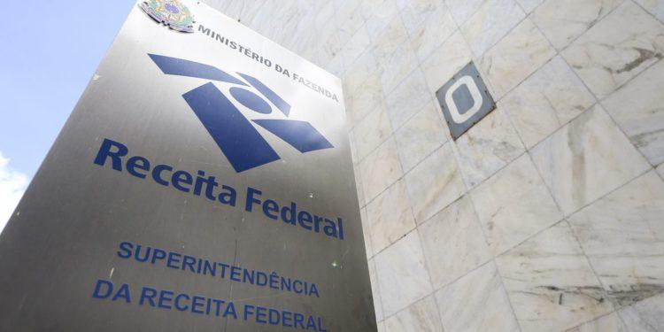 IRPF: Receita abre amanhã consulta para lote residual de restituições