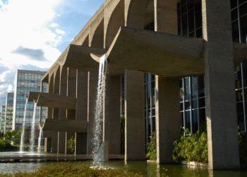 Ministério regulamenta visto temporário de nômades digitais no Brasil