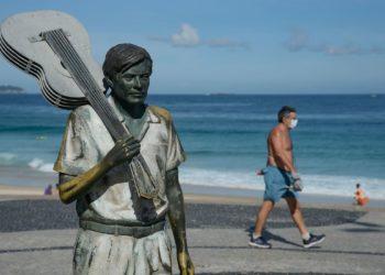 Hoje é Dia: Tom Jobim e bossa nova são destaques