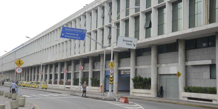 Ministério avalia concessão do Aeroporto Santos Dumont no Rio