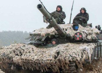 Com iminente invasão russa, EUA reforçam apoio à Ucrânia e prometem sanções