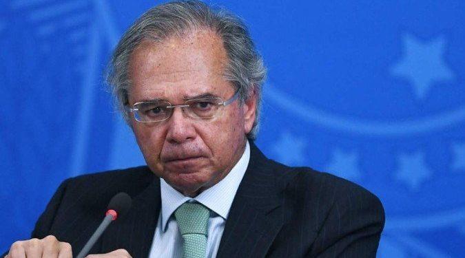 PEC dos Combustíveis é nova derrota para as contas de Paulo Guedes