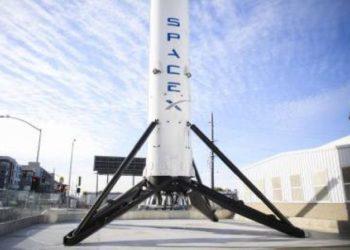 Tempestade geomagnética destrói satélites da SpaceX um dia após lançamento