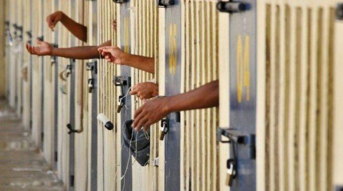 Prisões do DF: relatos denunciam sabão em pó para higiene dental e fezes em marmitas