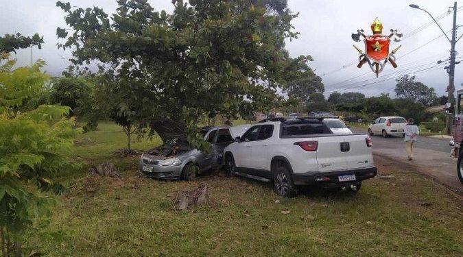 Homem de 66 anos morre no Park Way após colisão entre dois carros