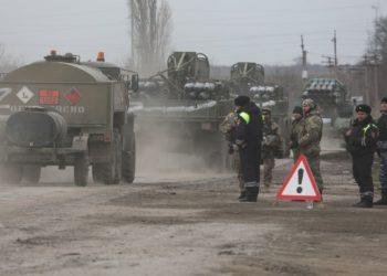 Mísseis atingem Kiev à espera de ataque russo; presidente pede ajuda