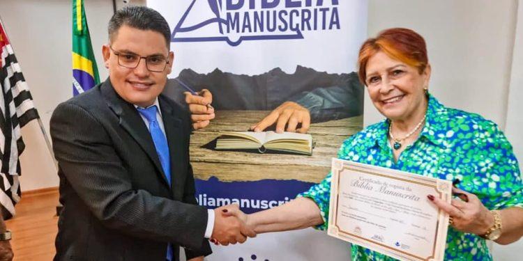 Deputada Edna Macedo se reúne com lideranças políticas no interior de São Paulo