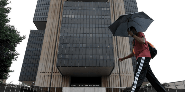 BC anuncia novo site exclusivo para consulta do dinheiro ‘esquecido’ nos bancos, que soma R$ 8 bi