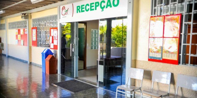 Centros Interescolares de línguas abrem inscrições para a comunidade