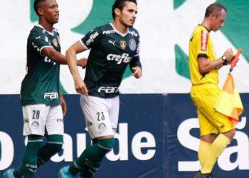Palmeiras volta ao Allianz, vence o Santo André e continua líder