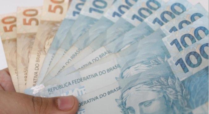 Volume do empréstimo consignado bate recorde e supera R$ 513 bi