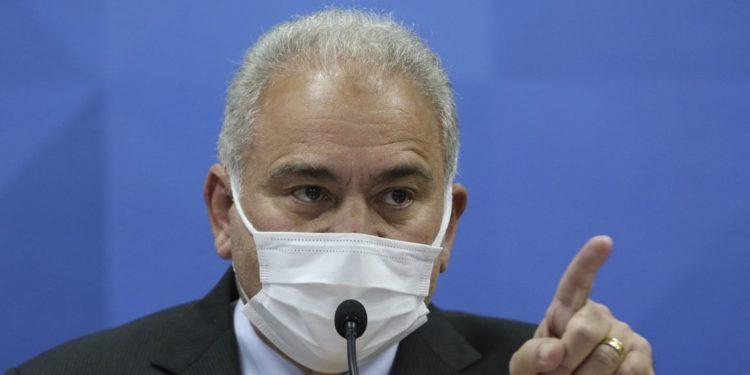 Ministro da Saúde alerta que país não atingiu pico da variante Ômicron