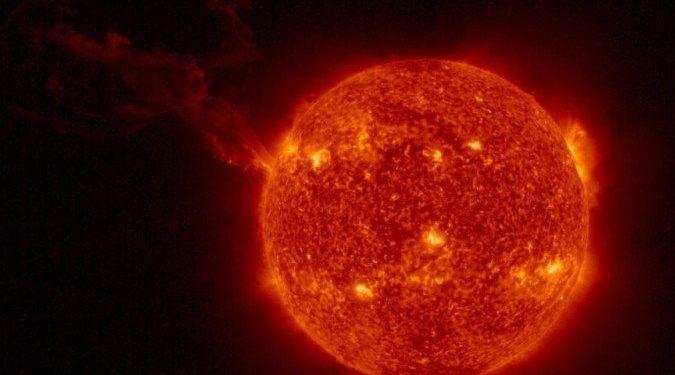 A espetacular imagem da maior erupção solar já registrada