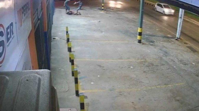 Morador em situação de rua no DF é espancado até desmaiar