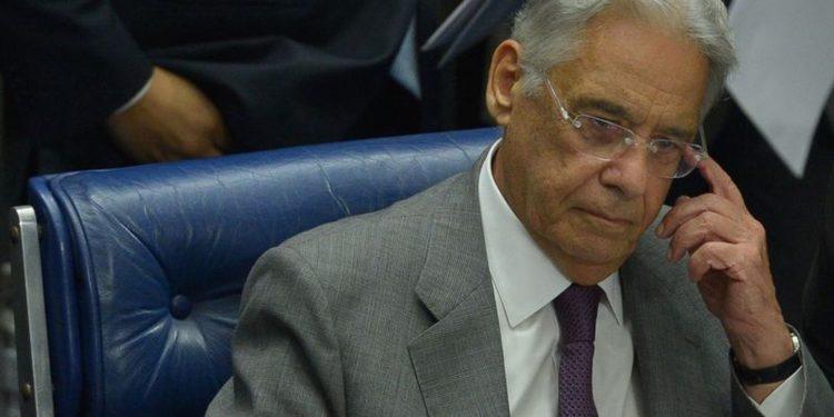 Ex-presidente FHC terá de passar por cirurgia, diz hospital