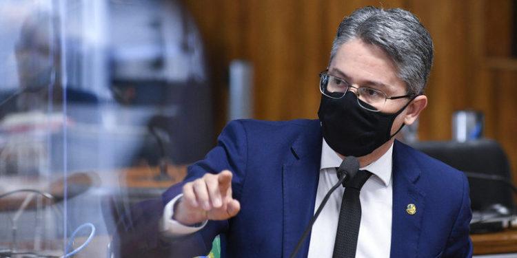 Senador Alessandro Vieira escolhe o PSDB após deixar Cidadania
