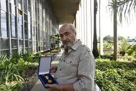 Ex-presidente da Funai devolve medalha de mérito indígena: “Ofendido”