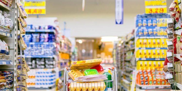 Guerra e 2 anos de pandemia fazem preços de itens básicos dispararem