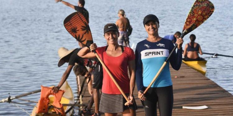 Canoa havaiana: o esporte que une vizinhos no Lago Paranoá
