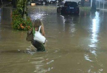 Temporal deixa três mortos no RJ e desaparecidos em Angra, onde houve a maior chuva já registrada