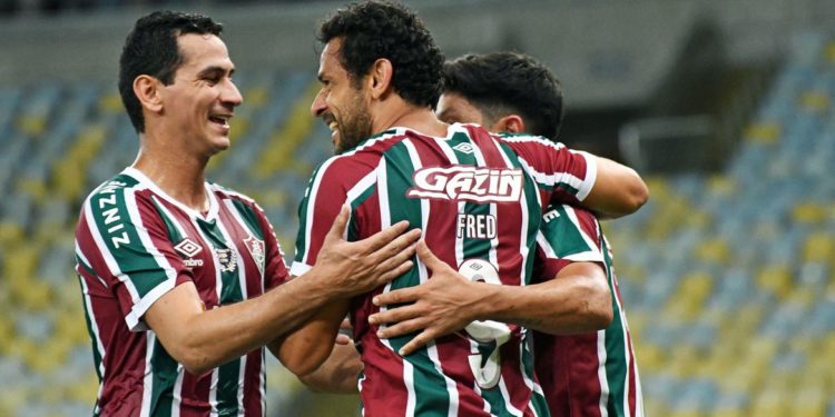 Fred garante vitória do Fluminense sobre o Vila Nova na Copa do Brasil