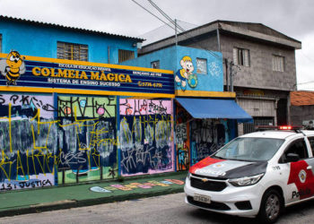 Dona de escola denunciada por maus-tratos é presa na Grande SP