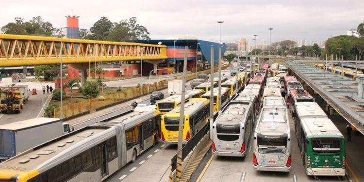 Tarifas de ônibus ficam mais caras em cidades da Grande São Paulo