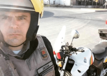 Policial morre atropelado após dar ordem de parada a foragido em SC