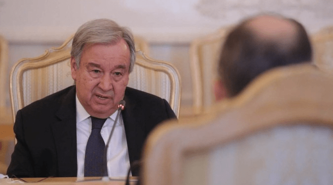 Em Moscou, secretário-geral da ONU pede cessar-fogo na Ucrânia