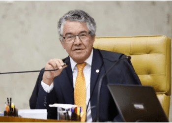 Ato de Bolsonaro é legítimo, diz Marco Aurélio sobre graça presidencial