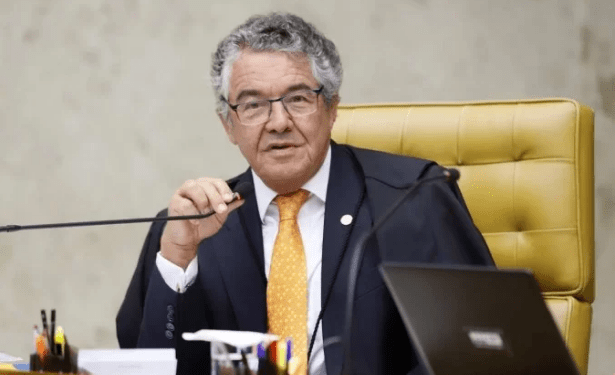 Ato de Bolsonaro é legítimo, diz Marco Aurélio sobre graça presidencial