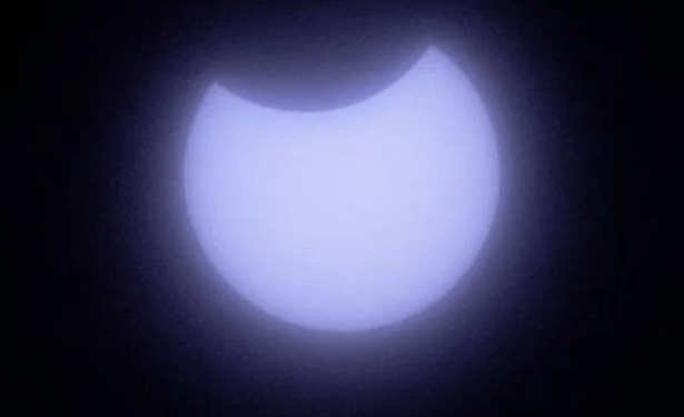 Eclipse solar e Mercúrio poderão ser vistos neste final de semana