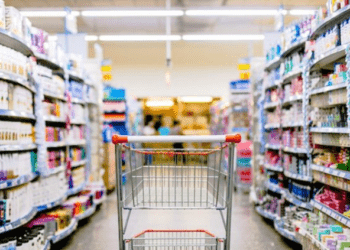 Tomate e leite longa vida elevam preço de alimentos a 2,25% em abril