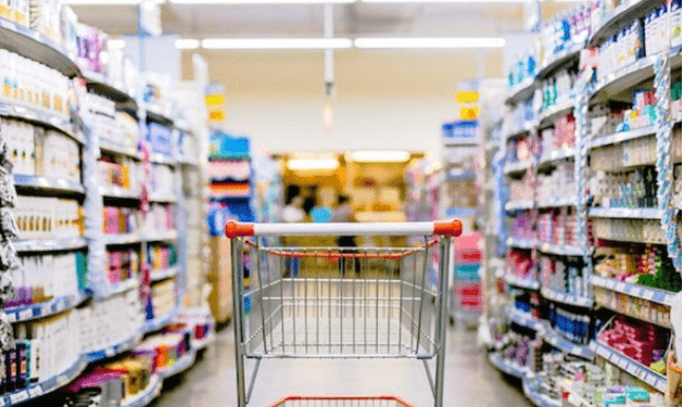 Tomate e leite longa vida elevam preço de alimentos a 2,25% em abril