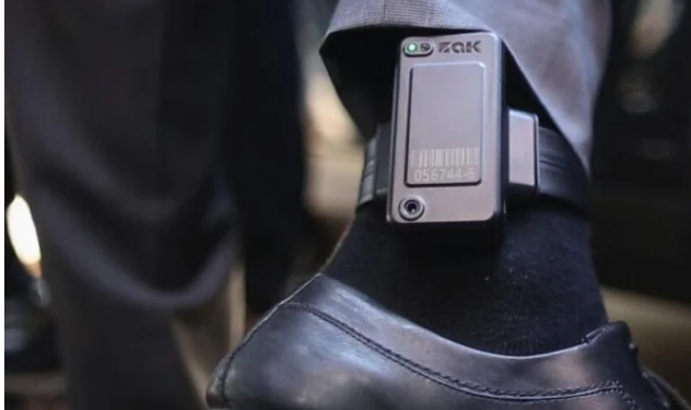 Defesa de Silveira descumpre prazo para explicações sobre tornozeleira