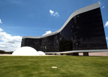 Partidos têm até hoje para atualizar lista de filiados junto ao TSE