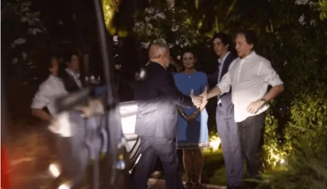 De olho em alianças, Lula se encontra com senadores do MDB