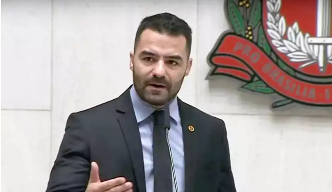 Aprovada a cassação de Arthur do Val