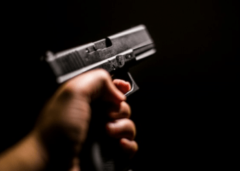 Policial militar baleado pelo filho tem alta hospitalar com paraplegia