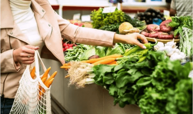 De alimentação a boletos, alta da inflação preocupa 95% da população