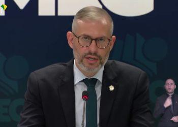 Bolsonaro nomeia Victor Godoy Veiga como novo ministro da Educação
