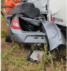 Quatro pessoas da mesma família morrem em acidente com caminhão na DF-128