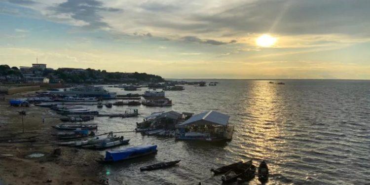 Asteroide de duas toneladas explode sobre Tefé, no interior do AM