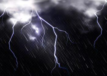 Umidade da Amazônia contribui para o aumento de incidências de raios no país, diz Inpe