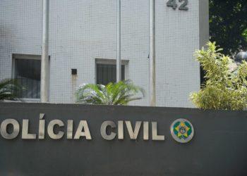 Polícia faz busca a apreensão na casa e gabinete do vereador carioca