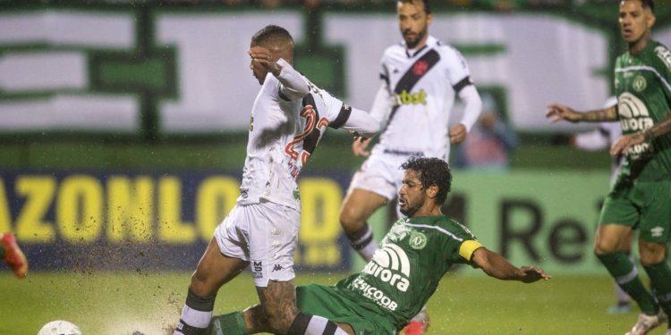 Jogando na Arena Condá, Vasco empata com Chapecoense