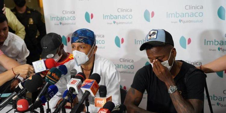 Médico se emociona ao anunciar morte de Freddy Rincón