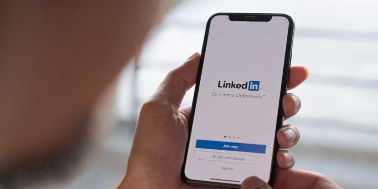 Pesquisadores identificam mais de mil perfis falsos usados para vendas no LinkedIn
