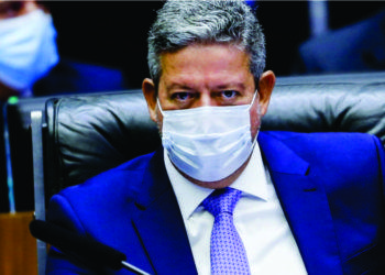 Lira vai ao STF para que Câmara tenha palavra final sobre perda de mandato