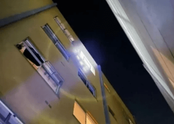 Criança morre ao cair de 4° andar; apartamento não tinha proteção